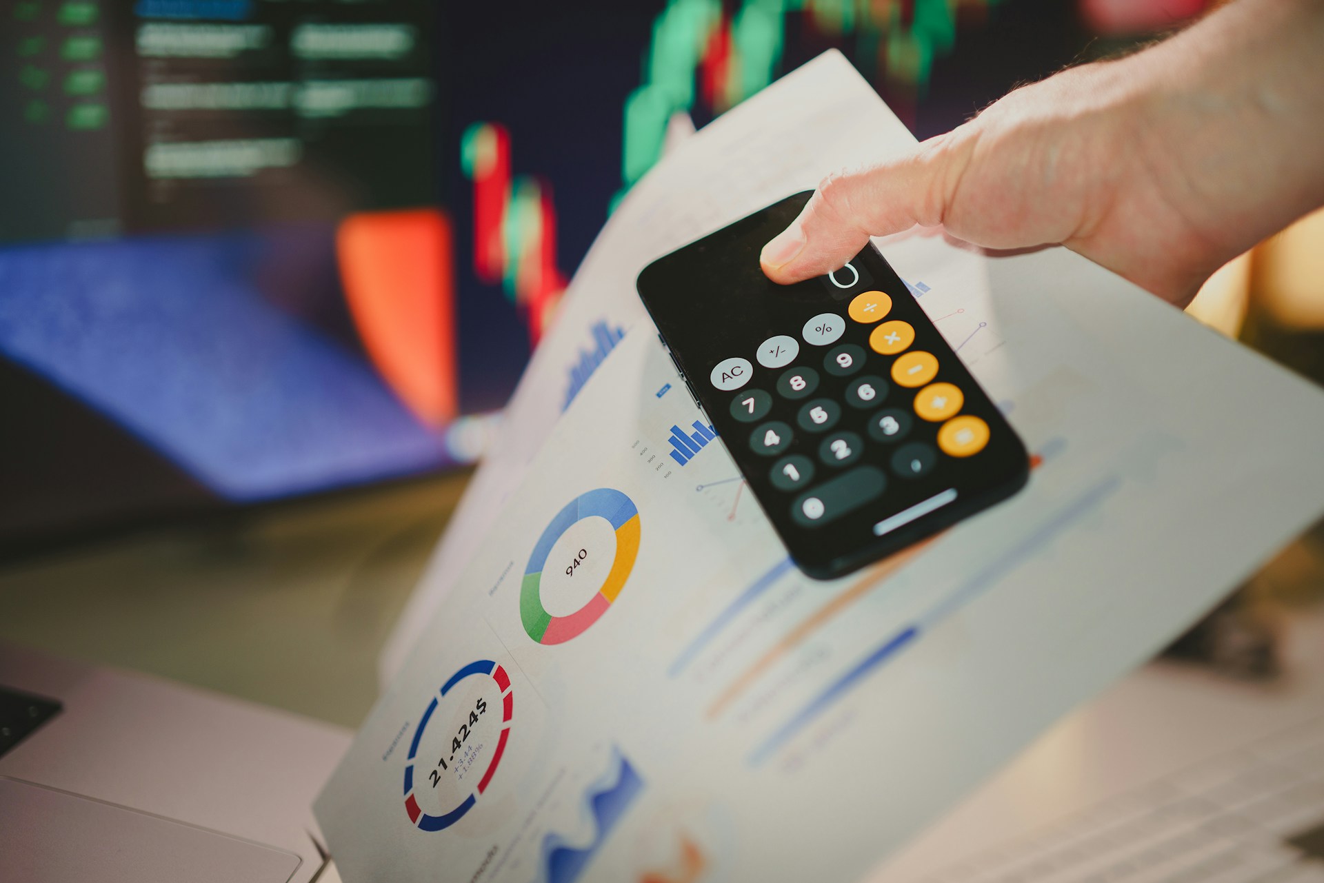 Product Reviews and Recommendations: Making Informed Tech Purchases